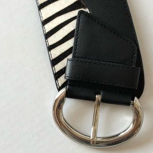 Chico’s blk Lthr/zebrahaircalf/stretch M-L 3” Belt
